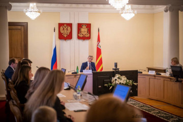 губернатор Василий Анохин провел заседание Координационного совета по взаимодействию с Общероссийским движением детей и молодежи - фото - 2